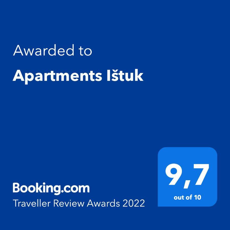 Apartments Istuk ヴィル エクステリア 写真