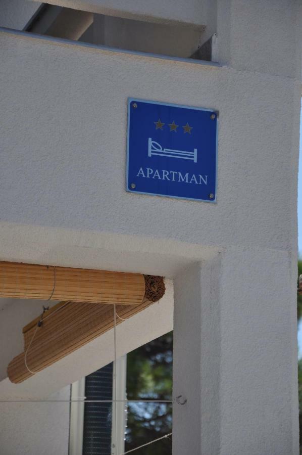 Apartments Istuk ヴィル エクステリア 写真
