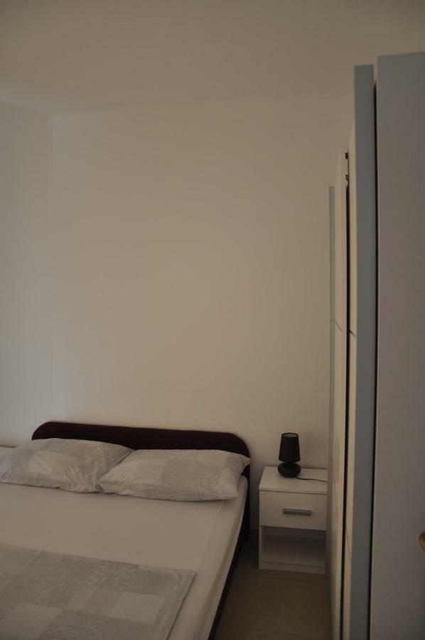 Apartments Istuk ヴィル エクステリア 写真
