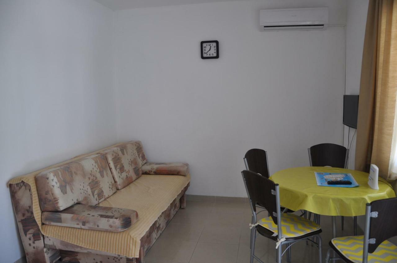 Apartments Istuk ヴィル エクステリア 写真