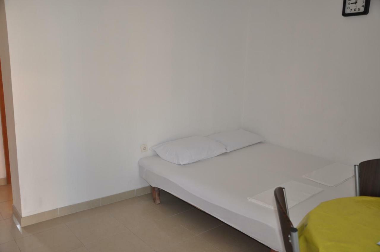 Apartments Istuk ヴィル エクステリア 写真